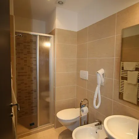 Отель Belvedere 3*