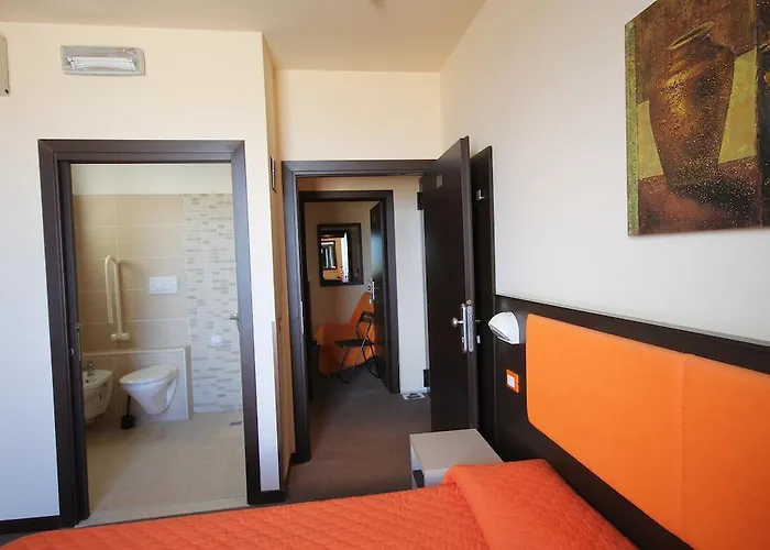 丽城海滩酒店 里米尼