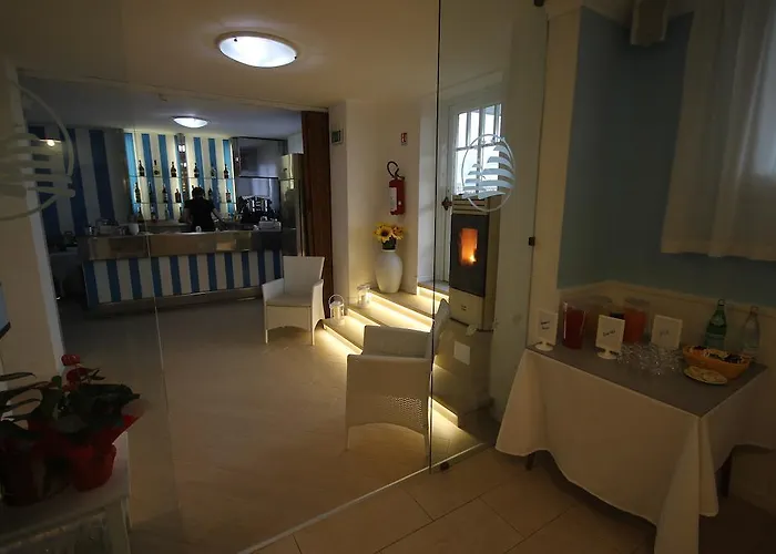 丽城海滩酒店 里米尼