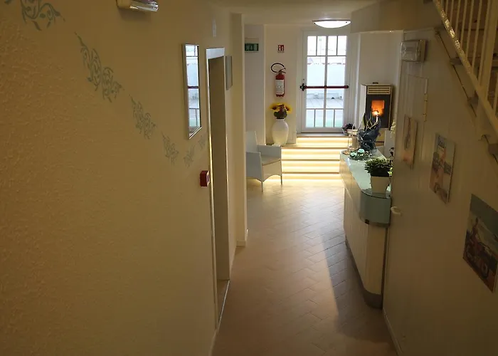 فندق Belvedere 3*